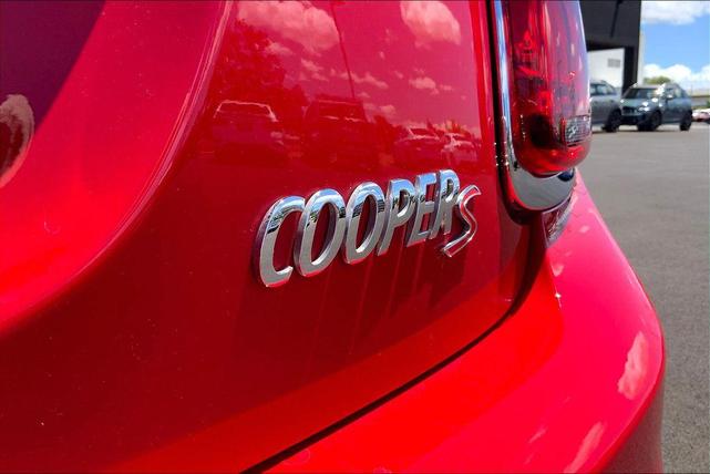 Photo of 2020 Chili Red MINI Hardtop