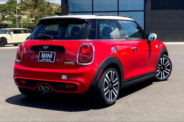Photo of 2020 Chili Red MINI Hardtop