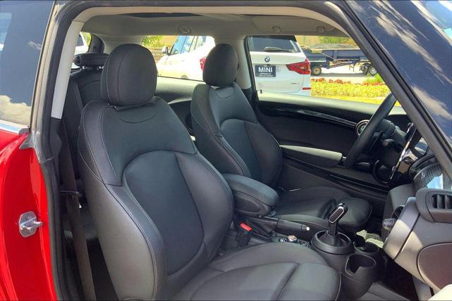 Photo of 2020 Chili Red MINI Hardtop