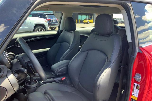 Photo of 2020 Chili Red MINI Hardtop
