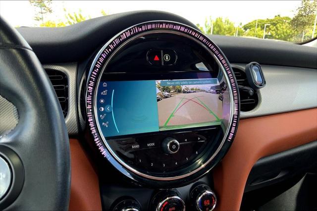 Photo of 2023 British Racing Green MINI Hardtop