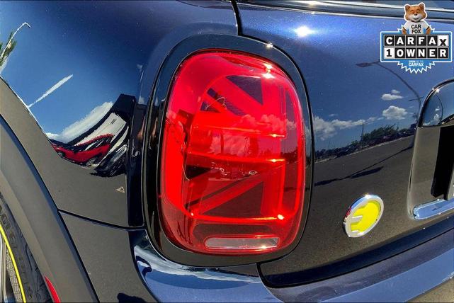 Photo of 2024 Black Metallic MINI Hardtop