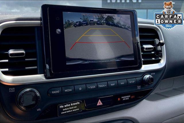 Photo of 2022 Denim w/White Roof Hyundai VENUE