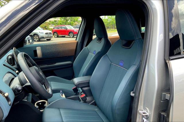 Photo of 2025 Silver MINI Countryman