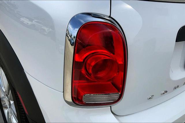 Photo of 2020 Light White MINI Countryman