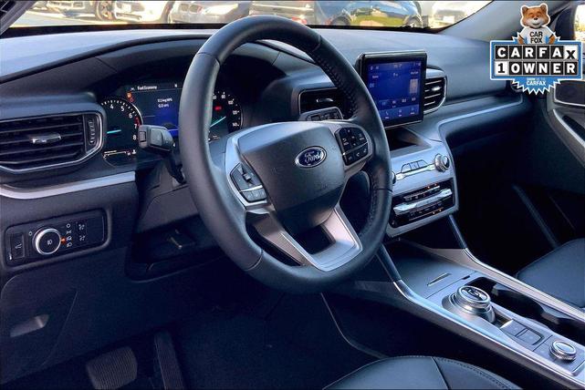 Photo of 2023 Carbonized Gray Metallic Ford Explorer
