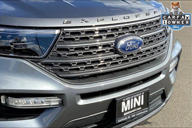 Photo of 2023 Carbonized Gray Metallic Ford Explorer