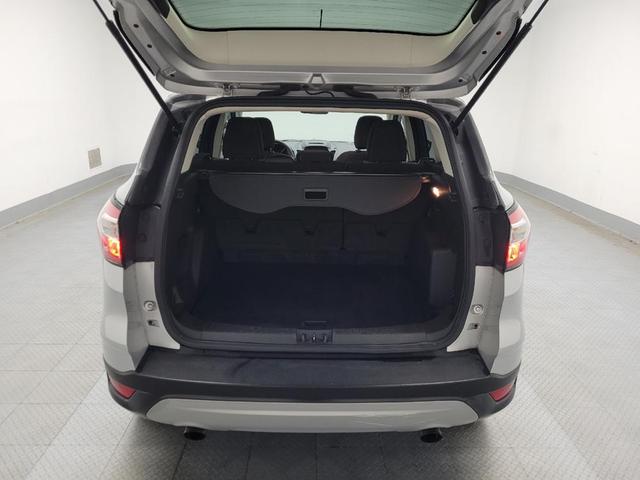 Photo of 2018 Magnetic Metallic Ford Escape