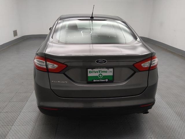 Photo of 2014 Gray Ford Fusion