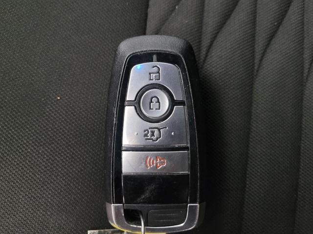 Photo of 2021 Gray Ford Explorer