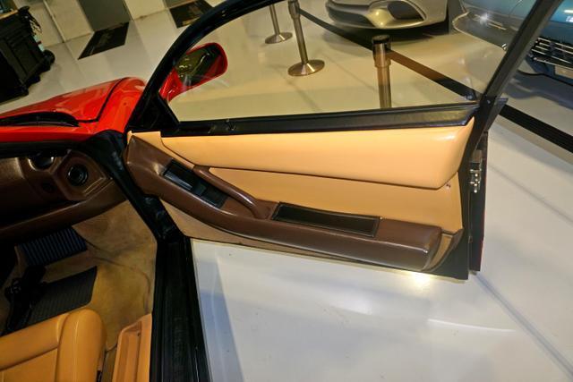 Photo of 1991 Rosso Corsa Ferrari Testarossa