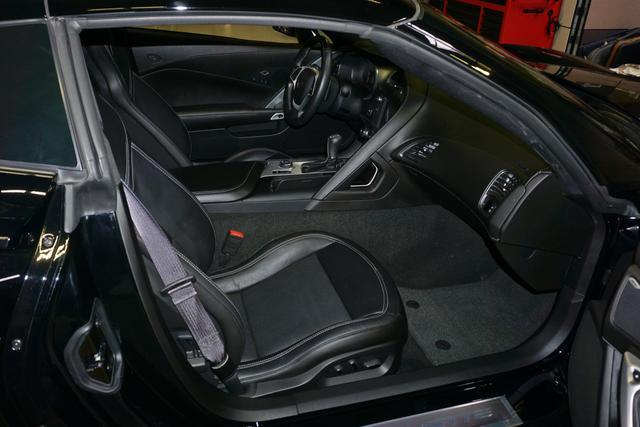 Photo of 2015 Black Chevrolet Corvette