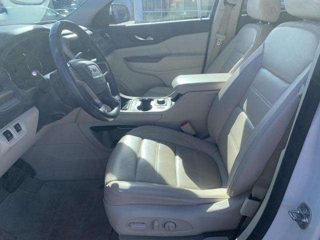 Photo of 2020 White Frost Tri-Coat GMC Acadia