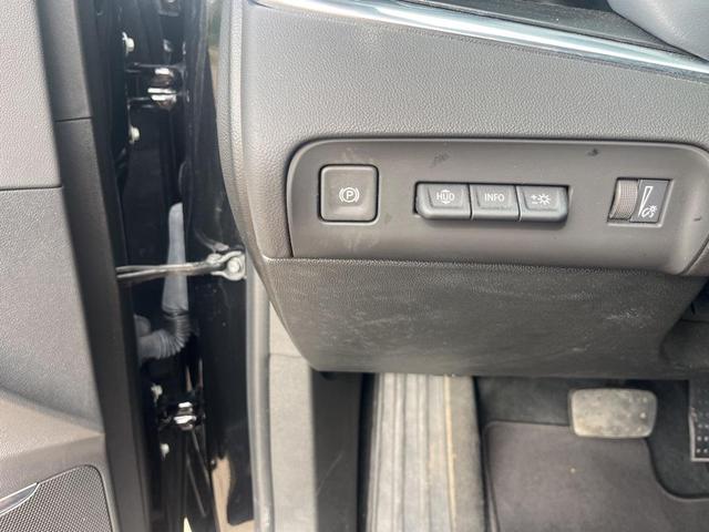 Photo of 2024 Ebony Twilight Metallic Buick Enclave