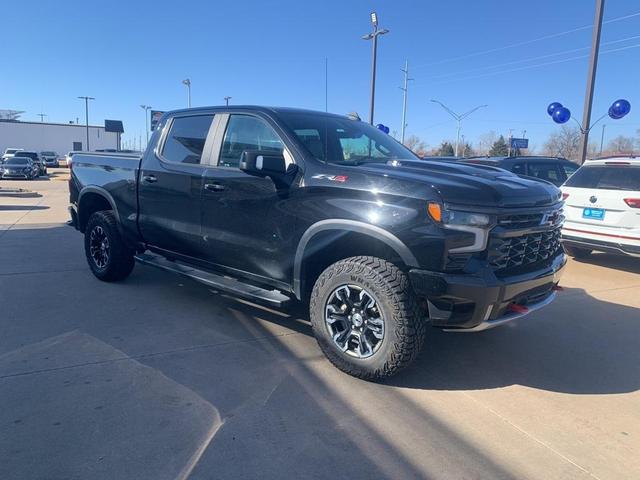 Photo of 2023 Black Chevrolet Silverado 1500