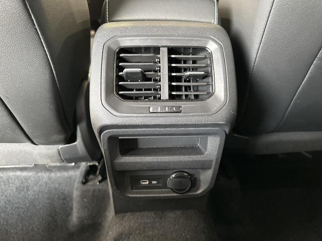Photo of 2024 Pure White Volkswagen Tiguan