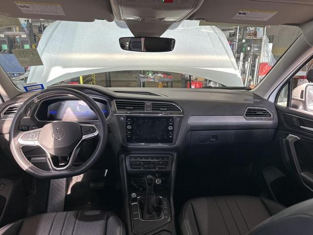 Photo of 2024 Pure White Volkswagen Tiguan