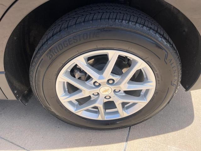 Photo of 2023 Mosaic Black Metallic Chevrolet Equinox
