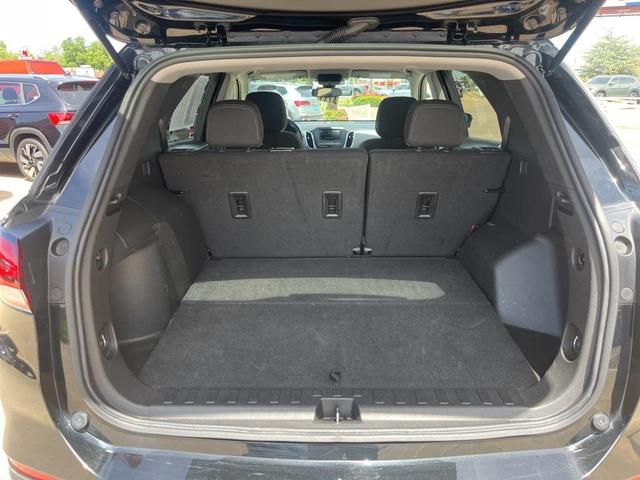 Photo of 2023 Mosaic Black Metallic Chevrolet Equinox
