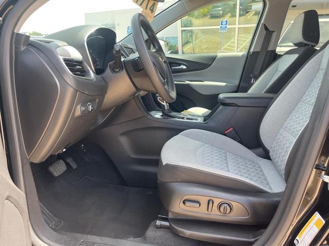 Photo of 2023 Mosaic Black Metallic Chevrolet Equinox