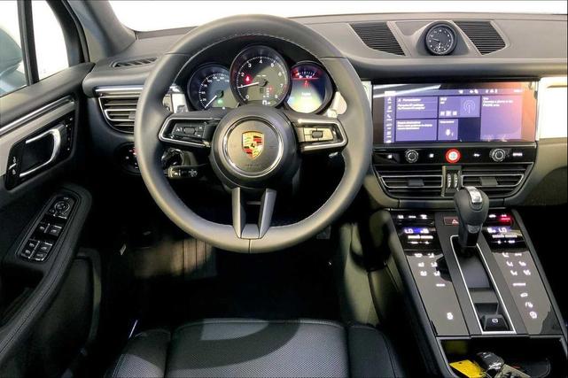 Photo of 2025 Dolomite Silver Metallic Porsche Macan