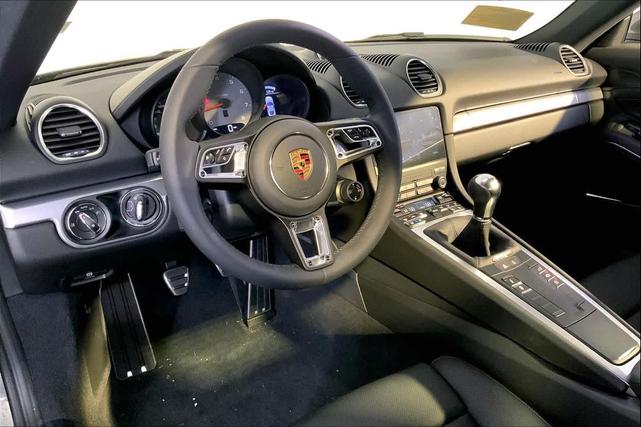 Photo of 2025 Aventurine Green Metallic Porsche 718 Cayman