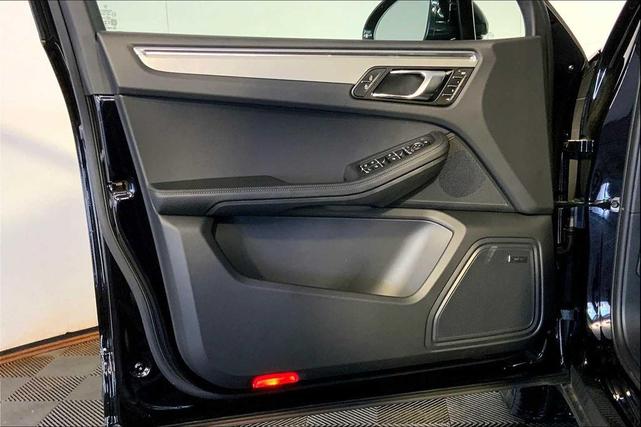 Photo of 2025 Black Porsche Macan