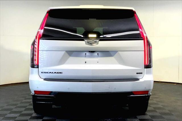 Photo of 2022 Crystal White Tricoat Cadillac Escalade
