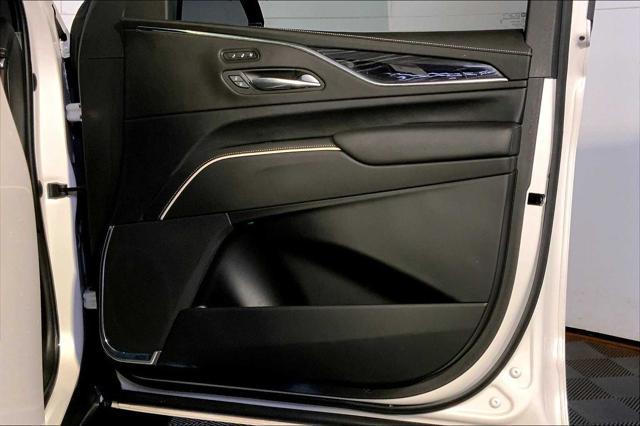Photo of 2022 Crystal White Tricoat Cadillac Escalade