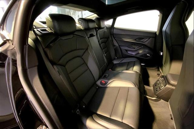 Photo of 2021 Jet Black Metallic Porsche Taycan