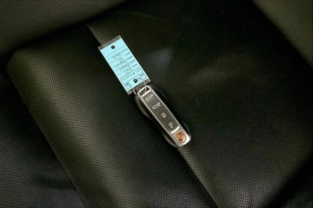 Photo of 2021 Jet Black Metallic Porsche Taycan