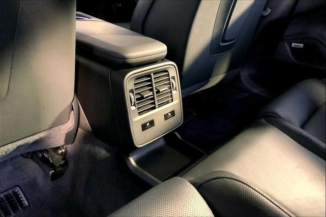 Photo of 2021 Jet Black Metallic Porsche Taycan