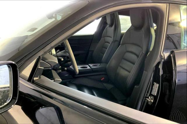 Photo of 2021 Jet Black Metallic Porsche Taycan