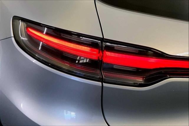 Photo of 2021 Dolomite Silver Metallic Porsche Macan