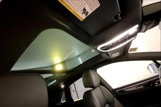 Photo of 2021 Dolomite Silver Metallic Porsche Macan