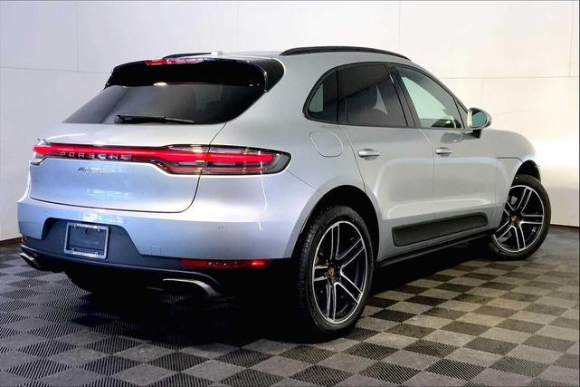 Photo of 2021 Dolomite Silver Metallic Porsche Macan