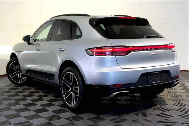 Photo of 2021 Dolomite Silver Metallic Porsche Macan