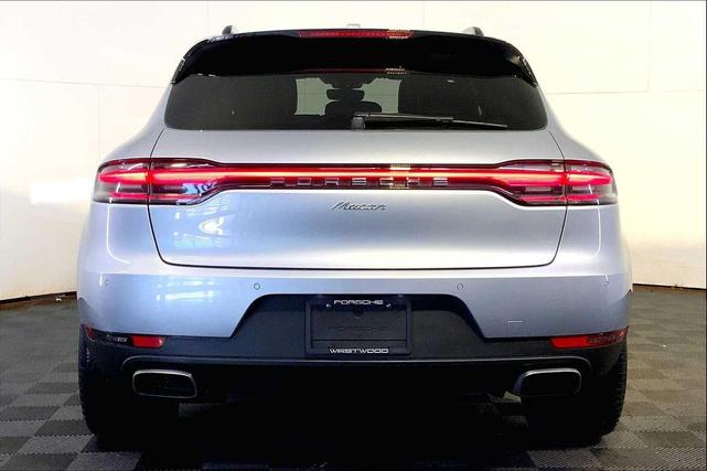 Photo of 2021 Dolomite Silver Metallic Porsche Macan