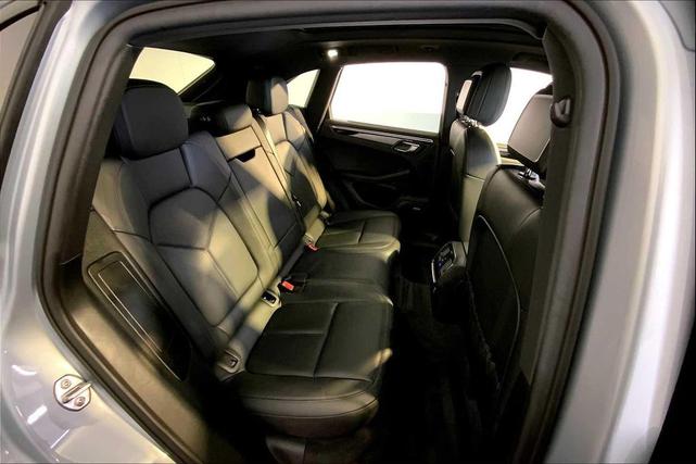 Photo of 2021 Dolomite Silver Metallic Porsche Macan