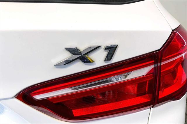 Photo of 2018 Mineral White Metallic BMW X1