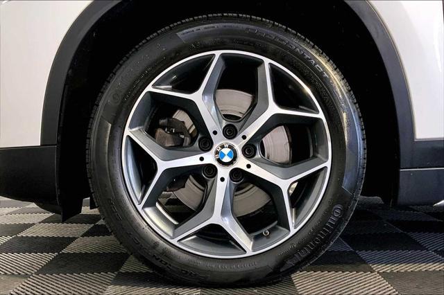 Photo of 2018 Mineral White Metallic BMW X1