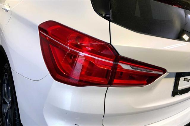 Photo of 2018 Mineral White Metallic BMW X1