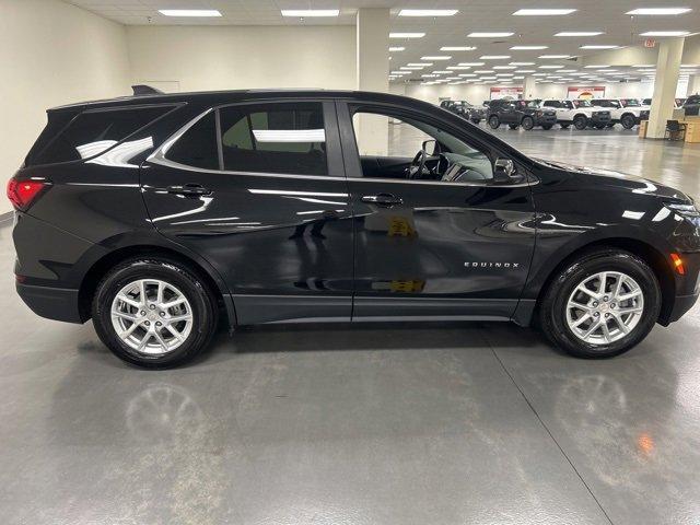 Photo of 2023 Mosaic Black Metallic Chevrolet Equinox