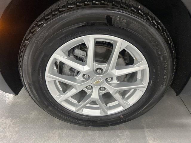 Photo of 2023 Mosaic Black Metallic Chevrolet Equinox