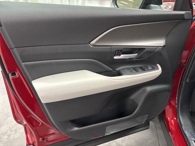 Photo of 2025 Pearl Toyota Grand Highlander