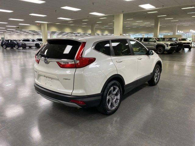 Photo of 2017 White Diamond Pearl Honda CR-V