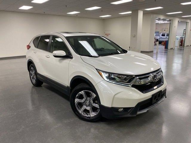 Photo of 2017 White Diamond Pearl Honda CR-V