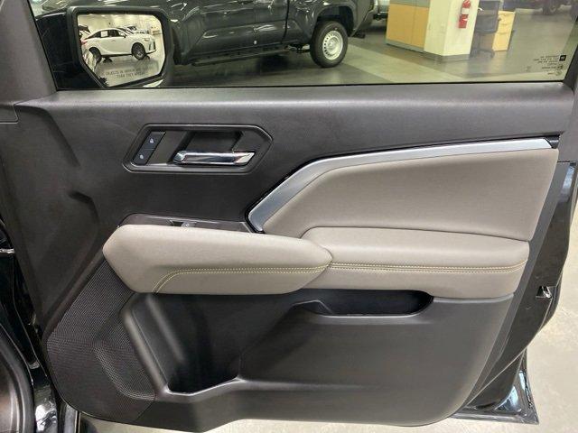 Photo of 2024 Black Chevrolet Colorado