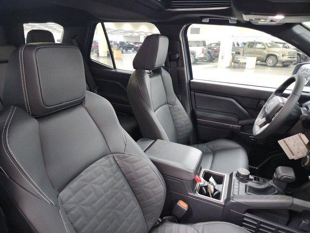 Photo of 2025 Blue Toyota 4Runner
