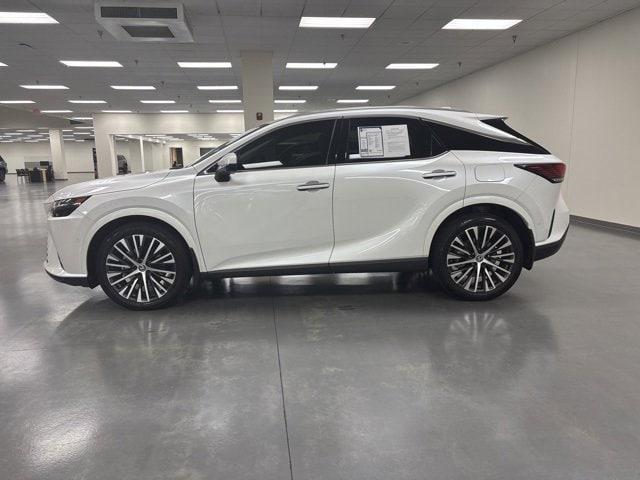 Photo of 2024 Eminent White Pearl Lexus RX 350